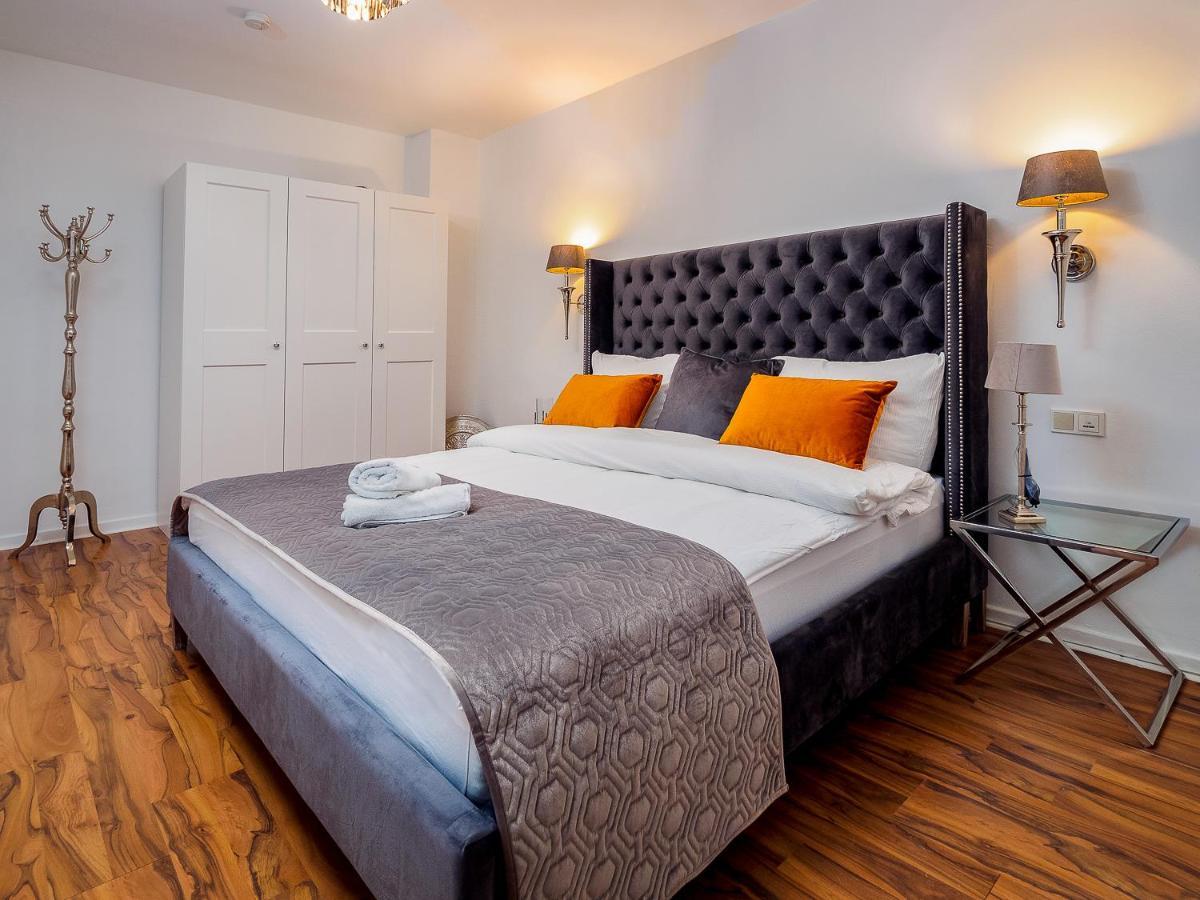 Gemuetliche & Individuelle Ferienwohnungen In Krefeld - Junik Apartments Eksteriør billede